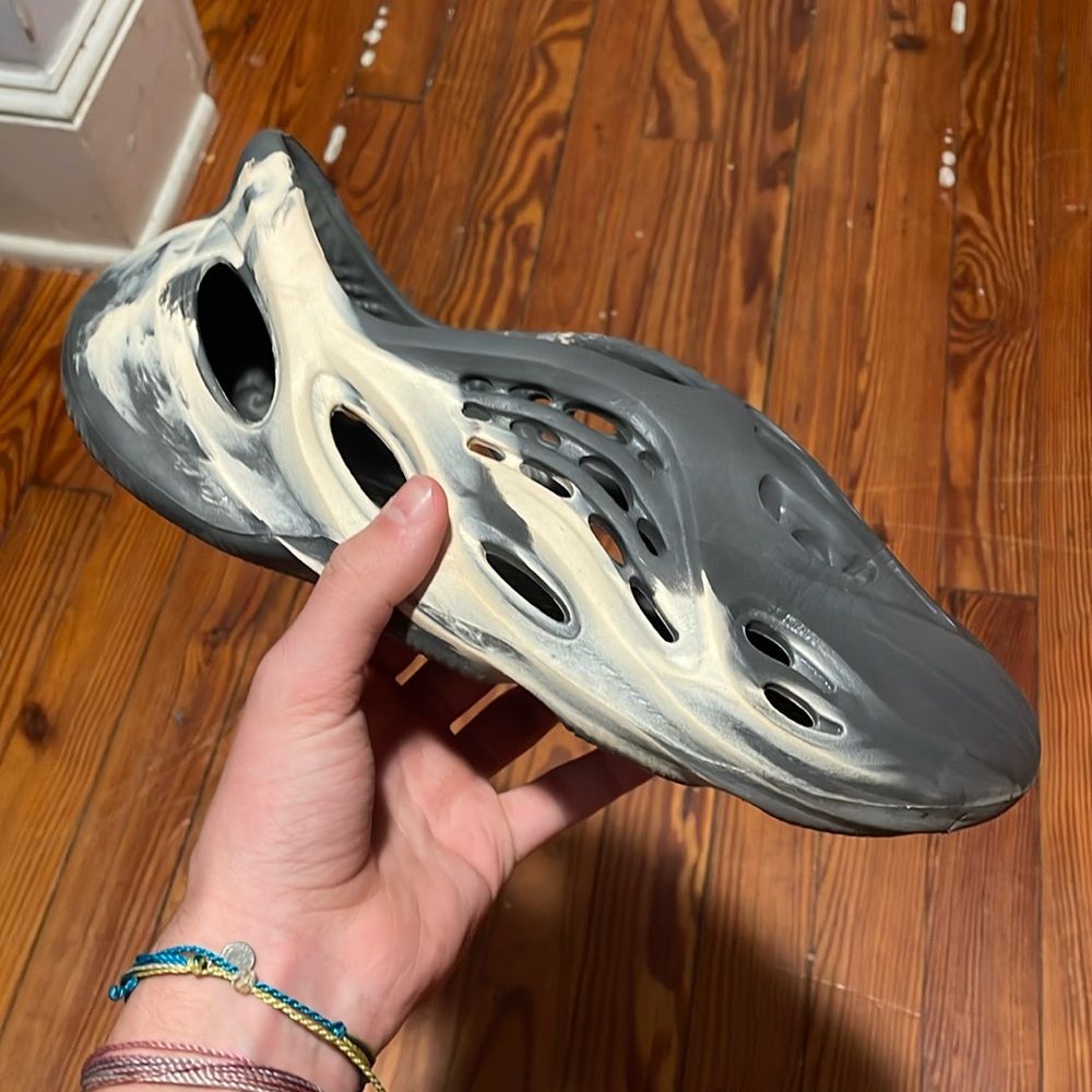 Yeezy Foam Runner “MXT” Moon Gray rep
